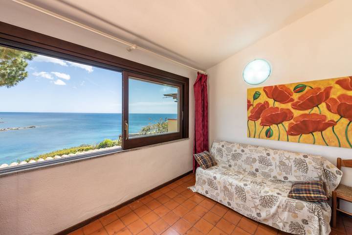 Gîte pour 5 personnes, avec balcon à Villasimius - 4