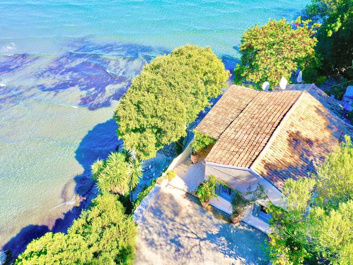 Villa for 6 people, with garden in Corfu