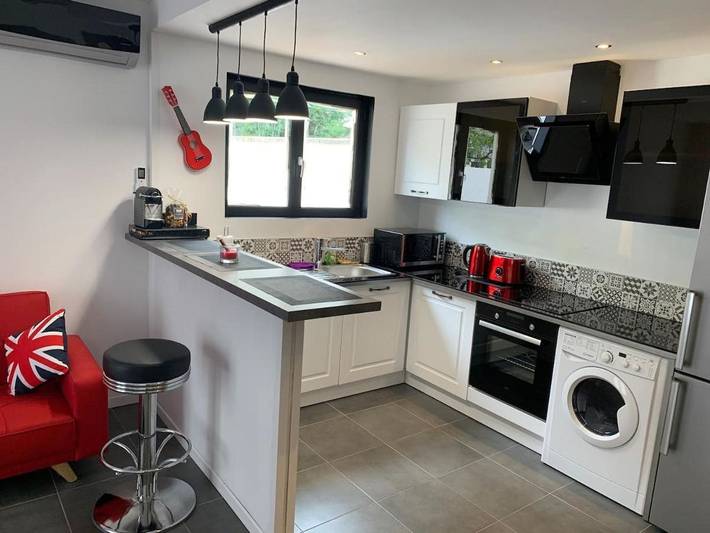 Location de vacances pour 3 personnes, avec terrasse et vue à Oullins - 2