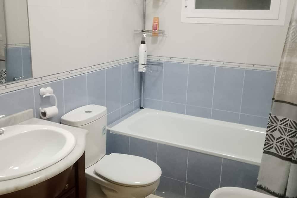 Detached Villa with Communal Pool Close to beaches and Golf Course. in Camposol (Mazarrón), Mazarrón