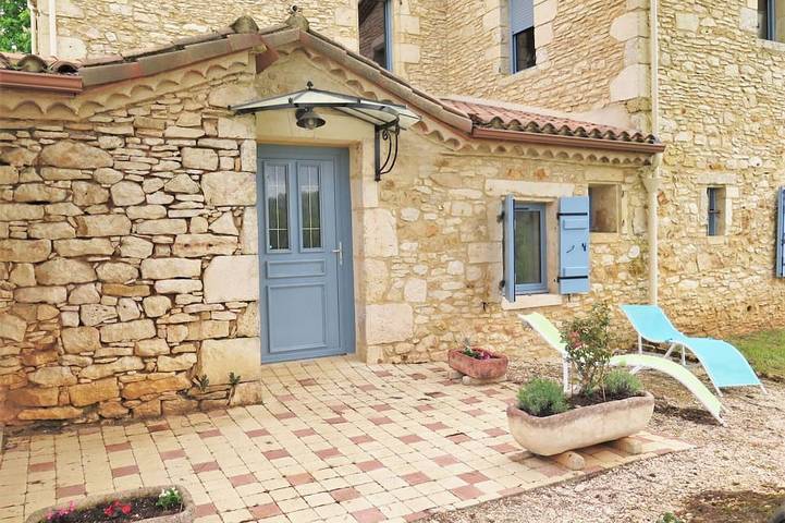 Gîte pour 4 personnes, avec jardin à Blanquefort-sur-Briolance