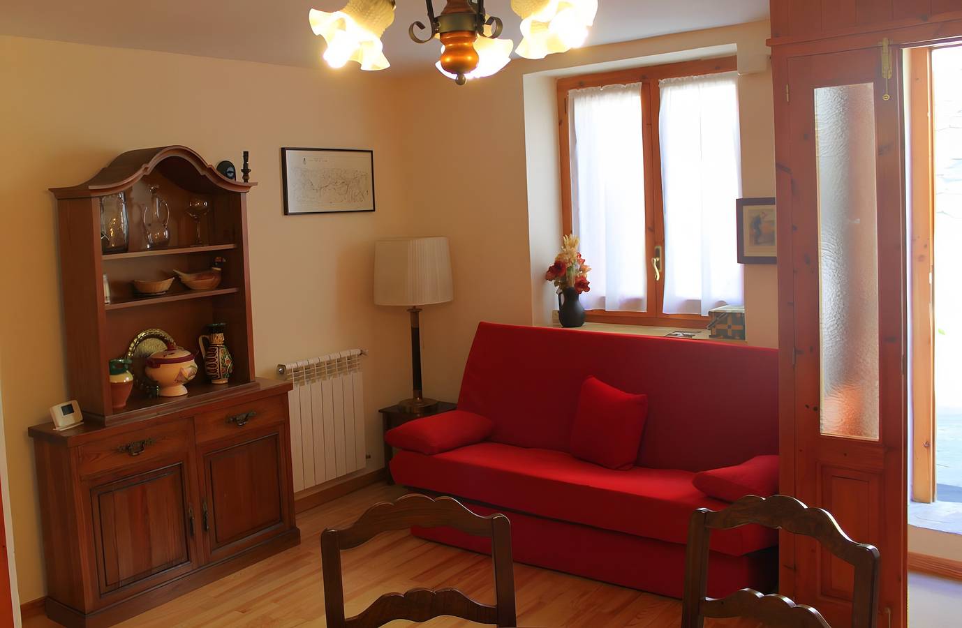 Casa Vacacional 'Es De Bernat 2' con Vistas a la Montaña y Wi-Fi in Garós, Alto Arán