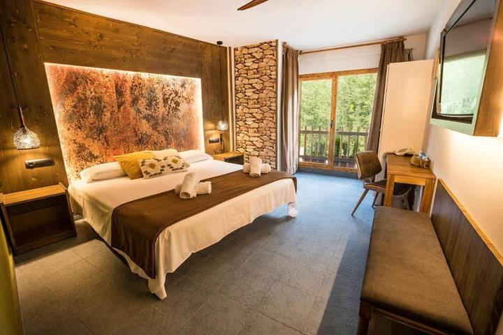 Hôtel pour 2 personnes, avec Piscine à Sort
