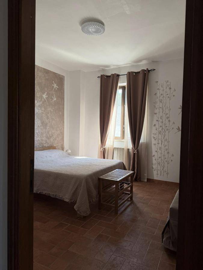Agriturismo per 3 persone, con Terrazza e Giardino nonché Panorama a Terni