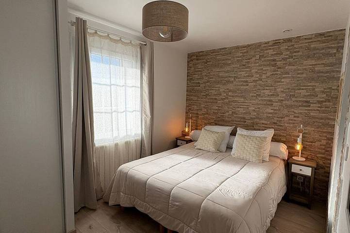 Chambre d’hôte pour 2 personnes, avec jardin et piscine