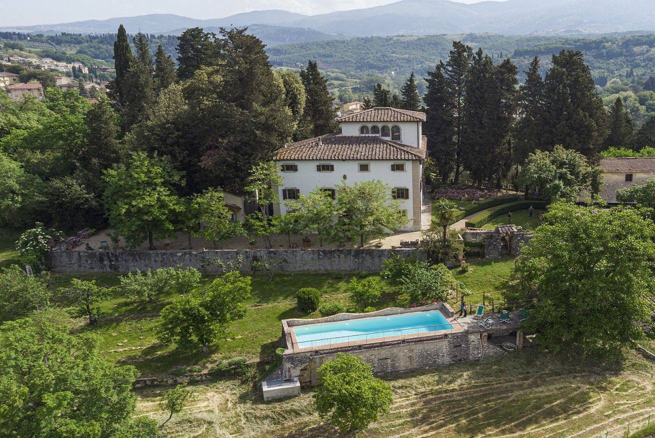 Villa Poggio Cherici by MMega  in Rignano sull'Arno, Valdarno