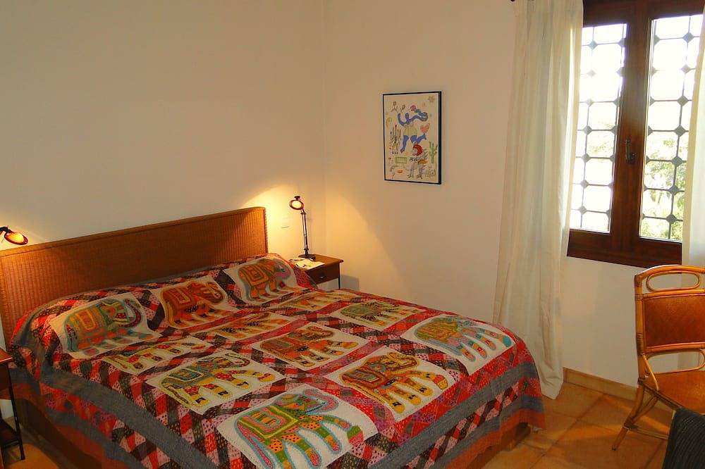 Exklusives Haus mit Pool und traumhaftem Garten wenige Meter vom Strand entfernt in Cala Murada, Manacor
