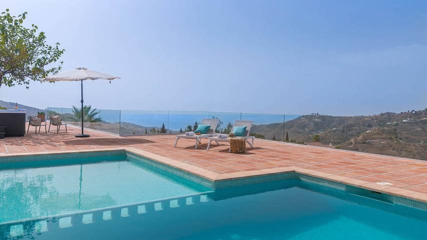 Chalet para 20 personas, con Jacuzzi y Piscina en Axarquía - 2