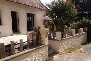 Gîte pour 4 personnes, avec terrasse à Lembras
