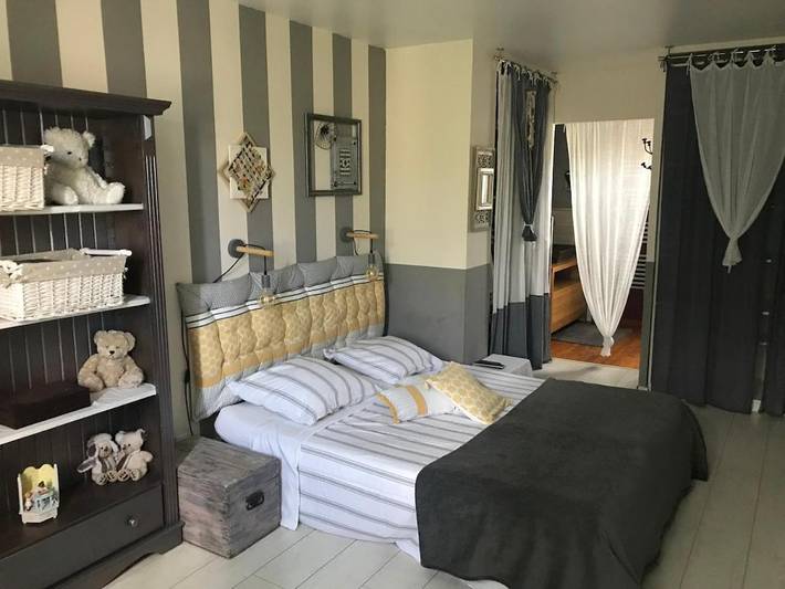 Location de vacances pour 6 personnes, avec vue ainsi que piscine et jardin à Teyran - 4