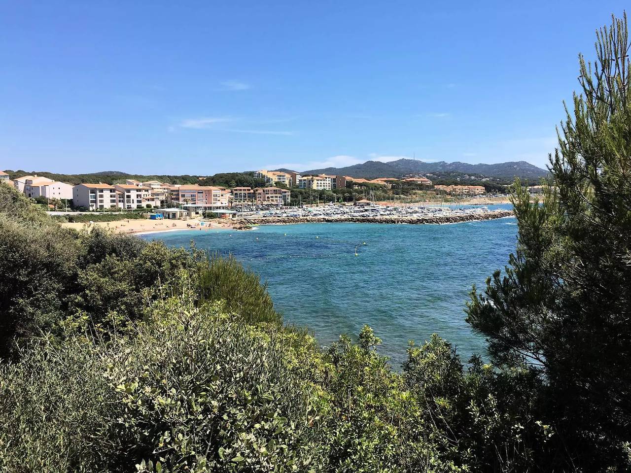Ganze Wohnung, T3 mit kleinem Meerblick im Bereich der Cudolière in La Coudoulière, Six-Fours les Plages