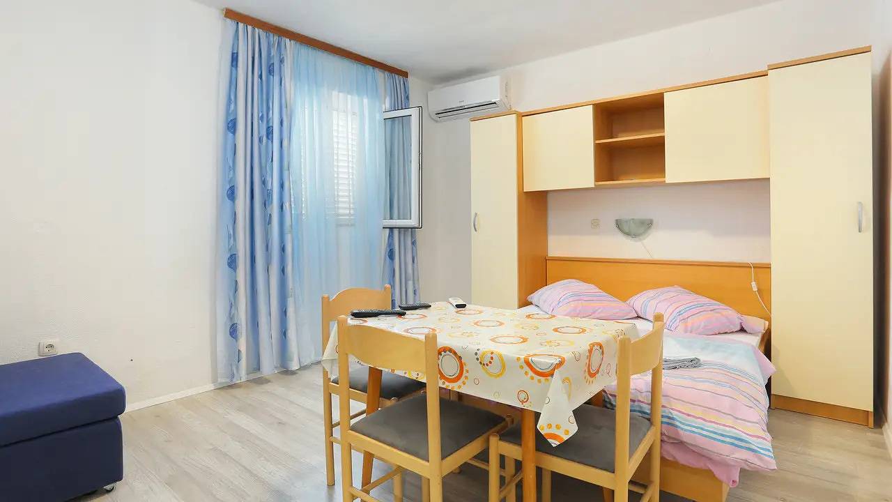 Ganzes Studio, Studio für 3 Personen (19 m²) in Tučepi in Tucepi, Makarska Riviera