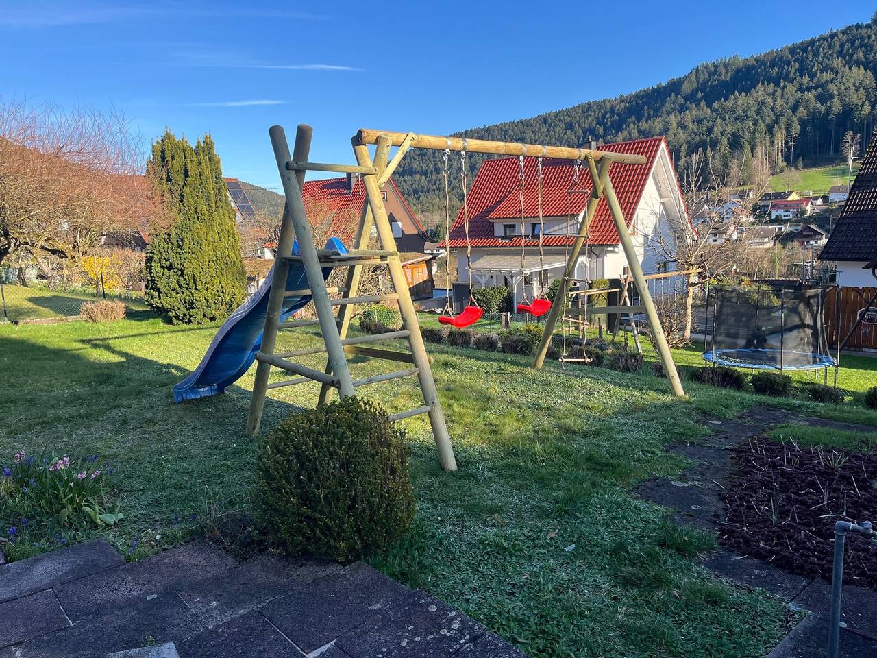 Ferienhaus Burghalde mit Sauna, Bergblick, privatem Garten und Wlan in Alpirsbach, Kinzigtal