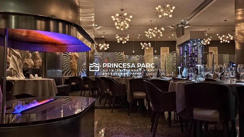 Hôtel pour 10 personnes, avec jardin et piscine dans Arinsal - 3