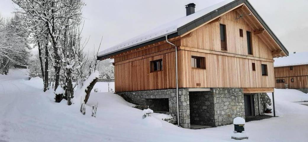 Gîte pour 10 personnes, avec terrasse