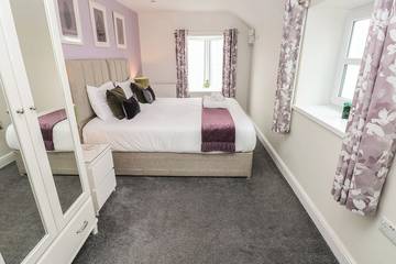 Cottage for 18 People in St Dogmaels, Cardigan Bay, Photo 4