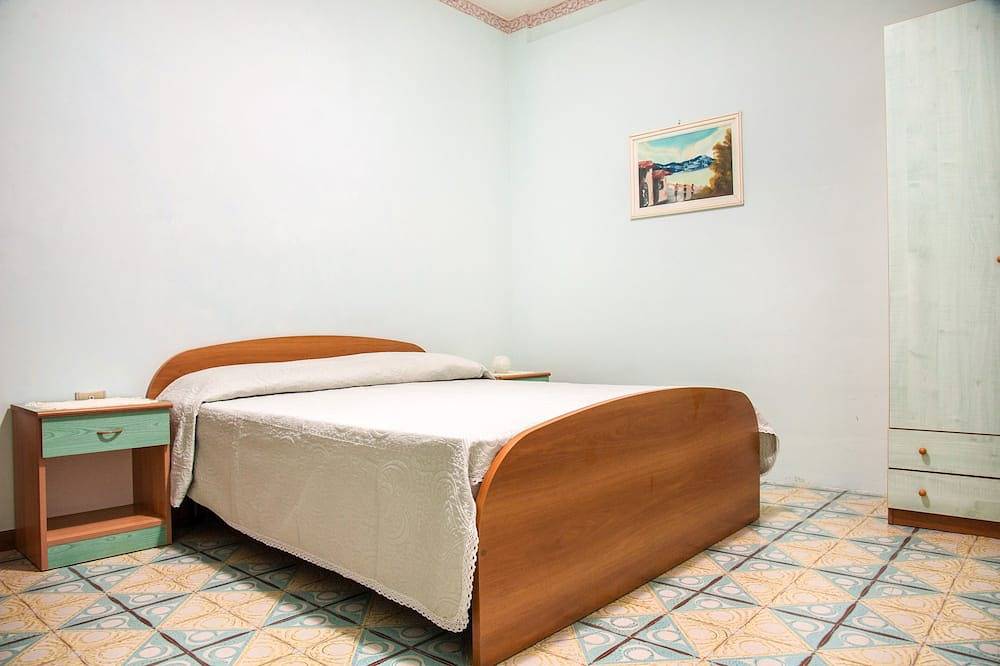 Apartamento entero, Casa de vacaciones con vistas al mar en Cilento<br>vacaciones de verano junto al mar en cilento italia in Marina di Casal Velino, Cilento