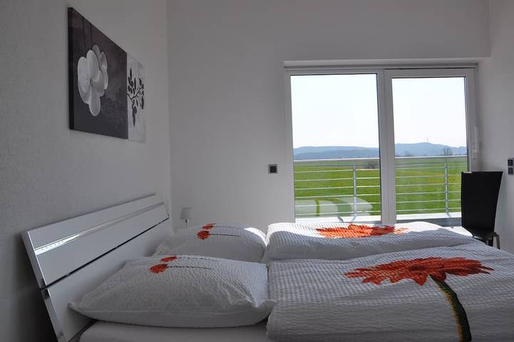 Ferienwohnung für 5 Personen, mit Sauna und Garten sowie Balkon in Bad Waldsee - 2