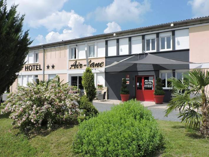 Hôtel pour 3 personnes, avec Terrasse et Jardin dans Lassicourt
