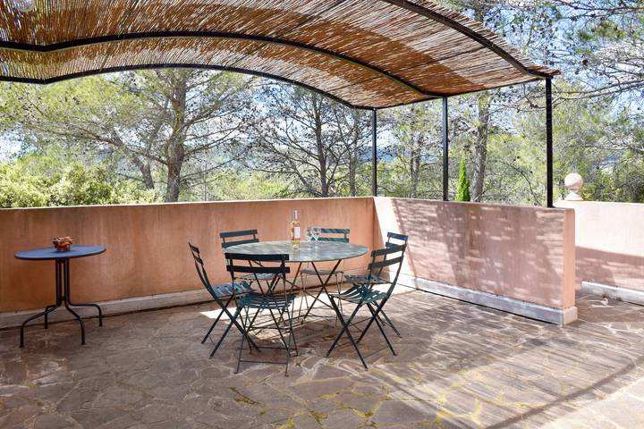 Location de vacances pour 6 personnes, avec jacuzzi ainsi que jardin et terrasse, animaux acceptés à La Motte - 2