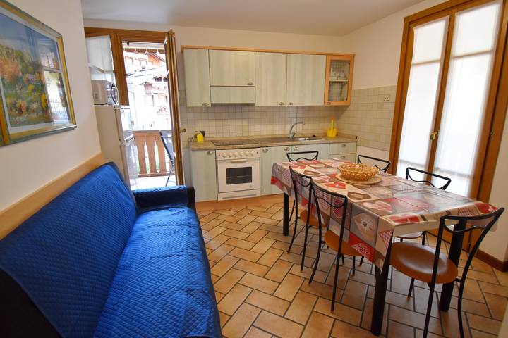Holiday apartment for 6 people, with balcony - 1
