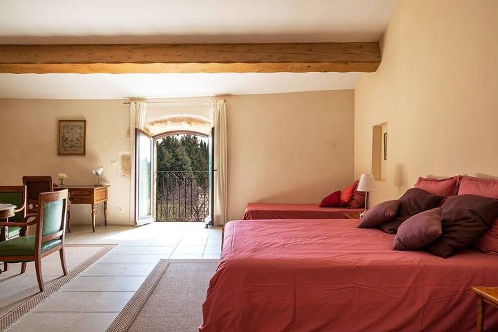 Mas aus dem 18. Jahrhundert, komplett renoviert in Maussane-les-alpilles in Maussane-les-Alpilles, Arles und Umgebung