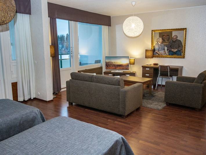 Ganze Wohnung, Kylpylä-hotelli, kekkosen sviitti, huone 431 in Kilvakkala, Ikaalinen