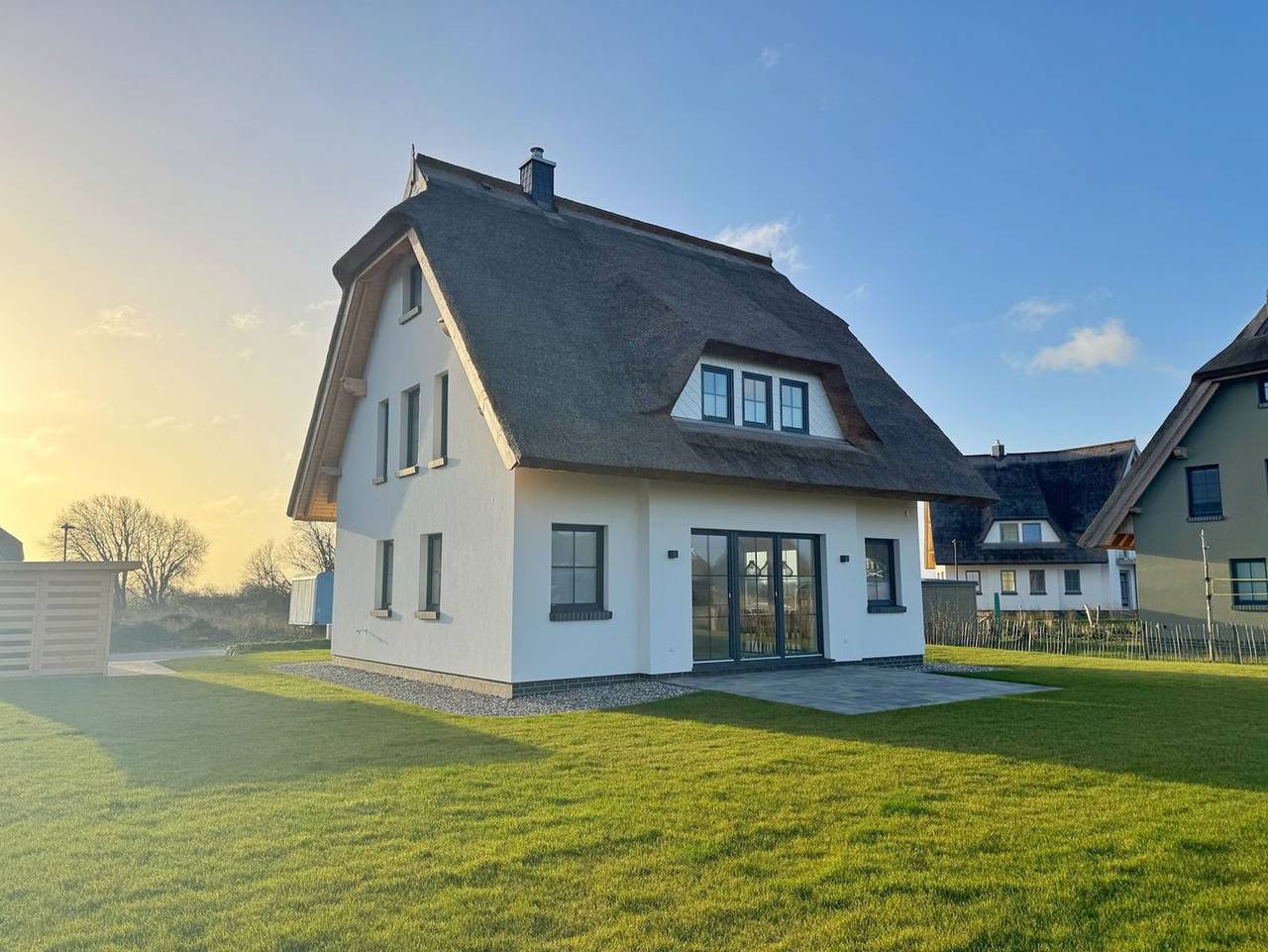 Reethaus "Meerzeit" mit Kamin, Sauna und 3 Schlafzimmern - Ferienhaus mit Sauna und Kamin in Lancken, Dranske