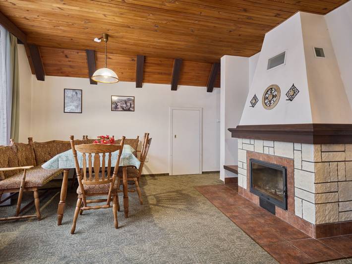 Ferienhaus für 15 Personen, mit Balkon und Terrasse sowie Garten und Ausblick in Tschechien - 2