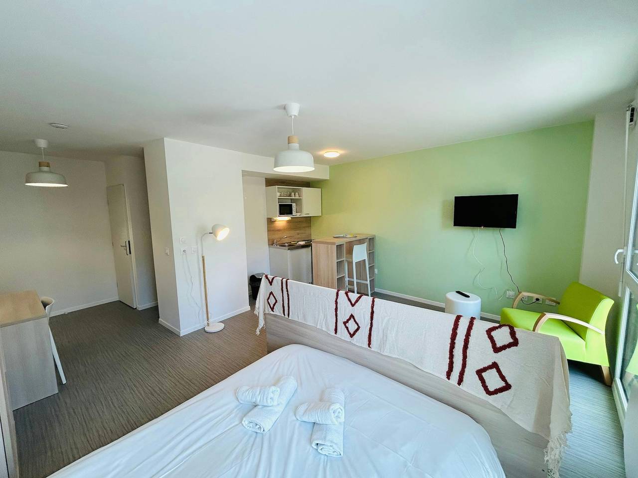 Appartement entier, We Live In R - Suite 303 in Reims, Marne