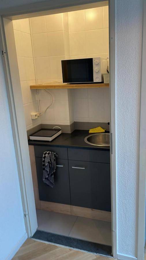 Guesthouse at the Amstel river with 2Br 2Ba and garden in Groene Hart