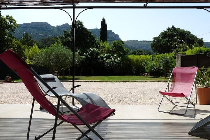 Ferienhaus für 4 Personen, mit Terrasse und Garten in Cassis