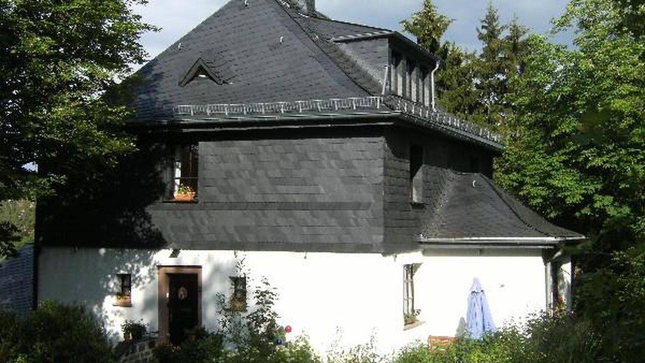 Geheel vakantieappartement, Vakantieappartement voor 3 personen met terras in Daun, Vulkaan-Eifel