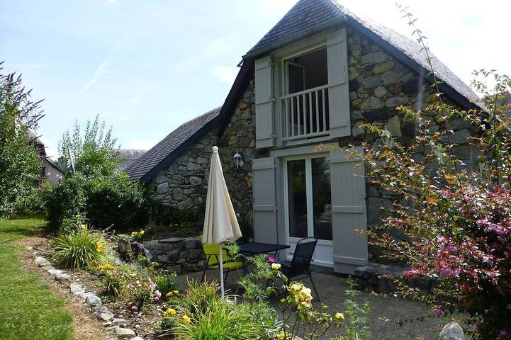 Gîte pour 2 personnes, avec terrasse et jardin - 1