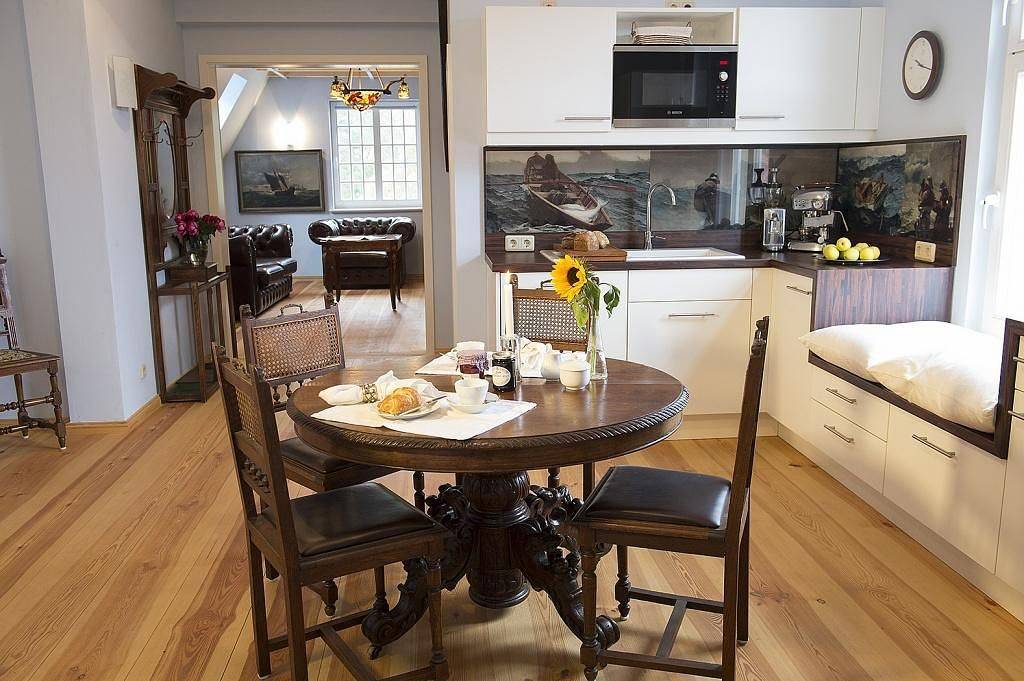 Ganze Wohnung, Exklusive Admiralssuite Westflügel mit historischem Charme in Stolpe auf Usedom in Stolpe auf Usedom, Usedom