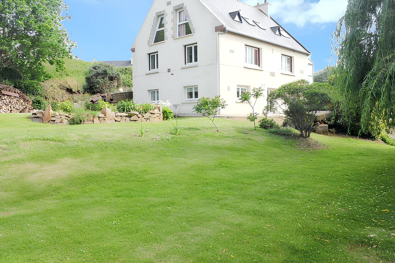 Ganze Wohnung, Geräumige Wohnung mit Meerblick in Trévou in Trévou-Tréguignec, Rosa Granitküste