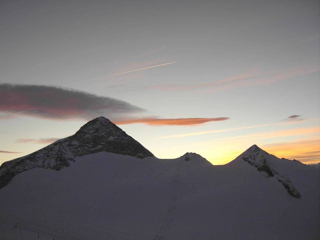 Ganze Wohnung, Apartment with Balcony in Tuxer Alpen, Hintertux