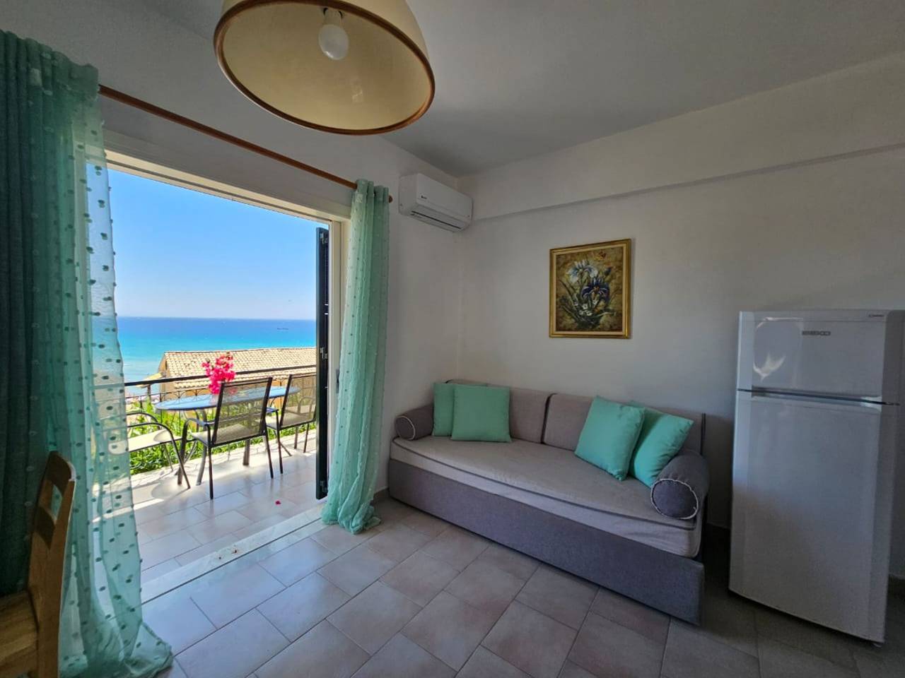 Ολόκληρο το διαμέρισμα διακοπών, Glyfada Beach Apartment - Seaside Retreat in Γλυφάδα (Κέρκυρα), Κέρκυρα