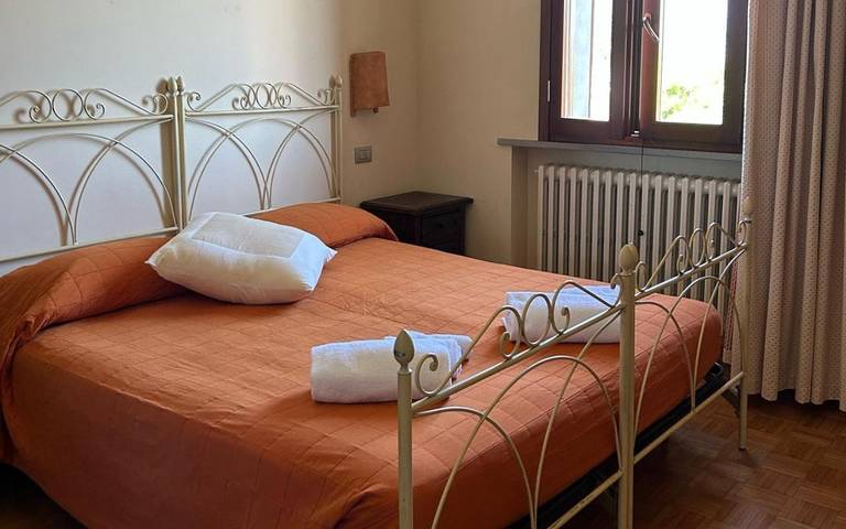 Rustico per 3 persone, con Giardino e Piscina per bambini nonché Piscina e Panorama in Provincia di Forlì-Cesena