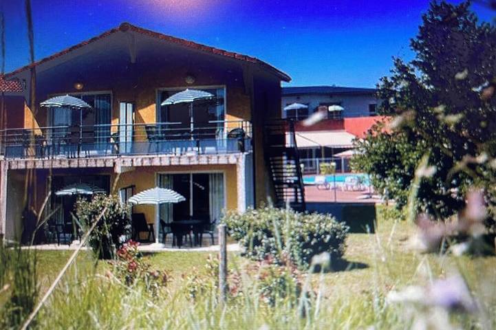 Gîte pour 4 personnes, avec piscine et sauna, animaux acceptés dans Base de loisirs d'Aiguelèze - 4