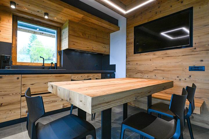 Ganze Wohnung, Casera Cinque Sensi , full optional wellness apartment in Tambre, Südliche Karnische Alpen