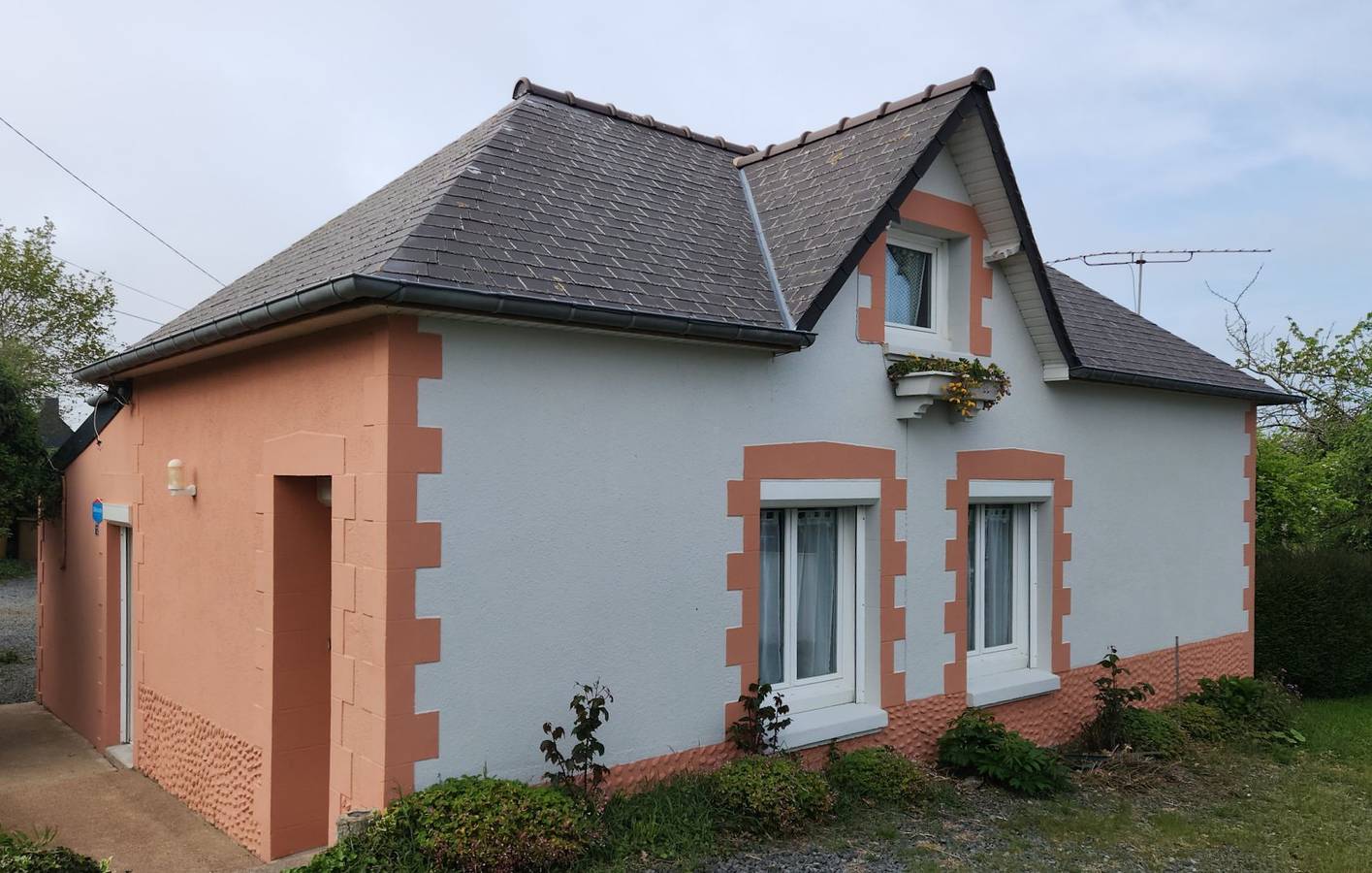 Maison Clématites, baie de Saint-Brieuc in Hillion, Côte de Goëlo