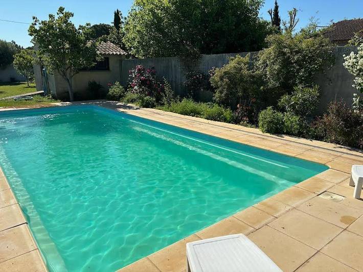 Chambre d’hôte pour 2 personnes, avec piscine ainsi que vue et jardin