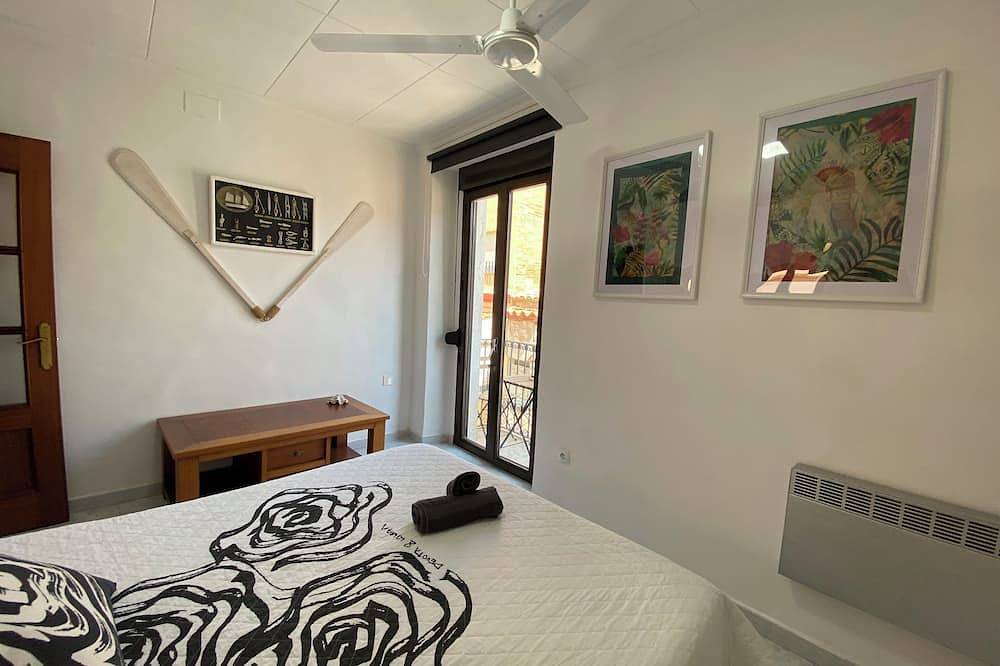 Ganze Wohnung, Charmantes Apartment in Portbou, Costa Brava – Perfekt für Ihren Urlaub! in Portbou, Oberampurien
