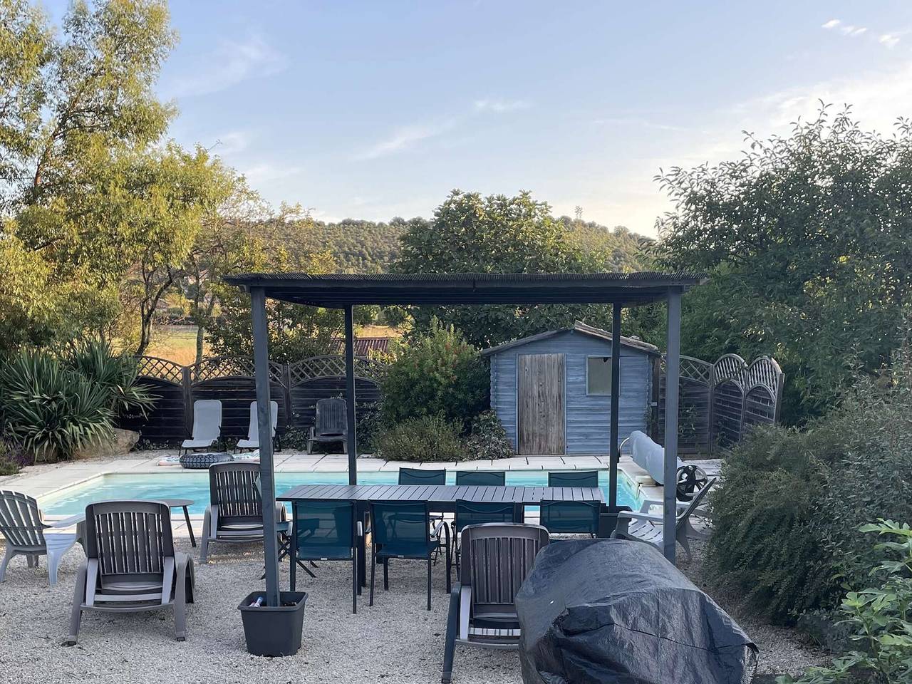 Villa T5 con Piscina Privada, Cerca del Río, Wifi in Vallon-Pont-d'Arc, Ardèche
