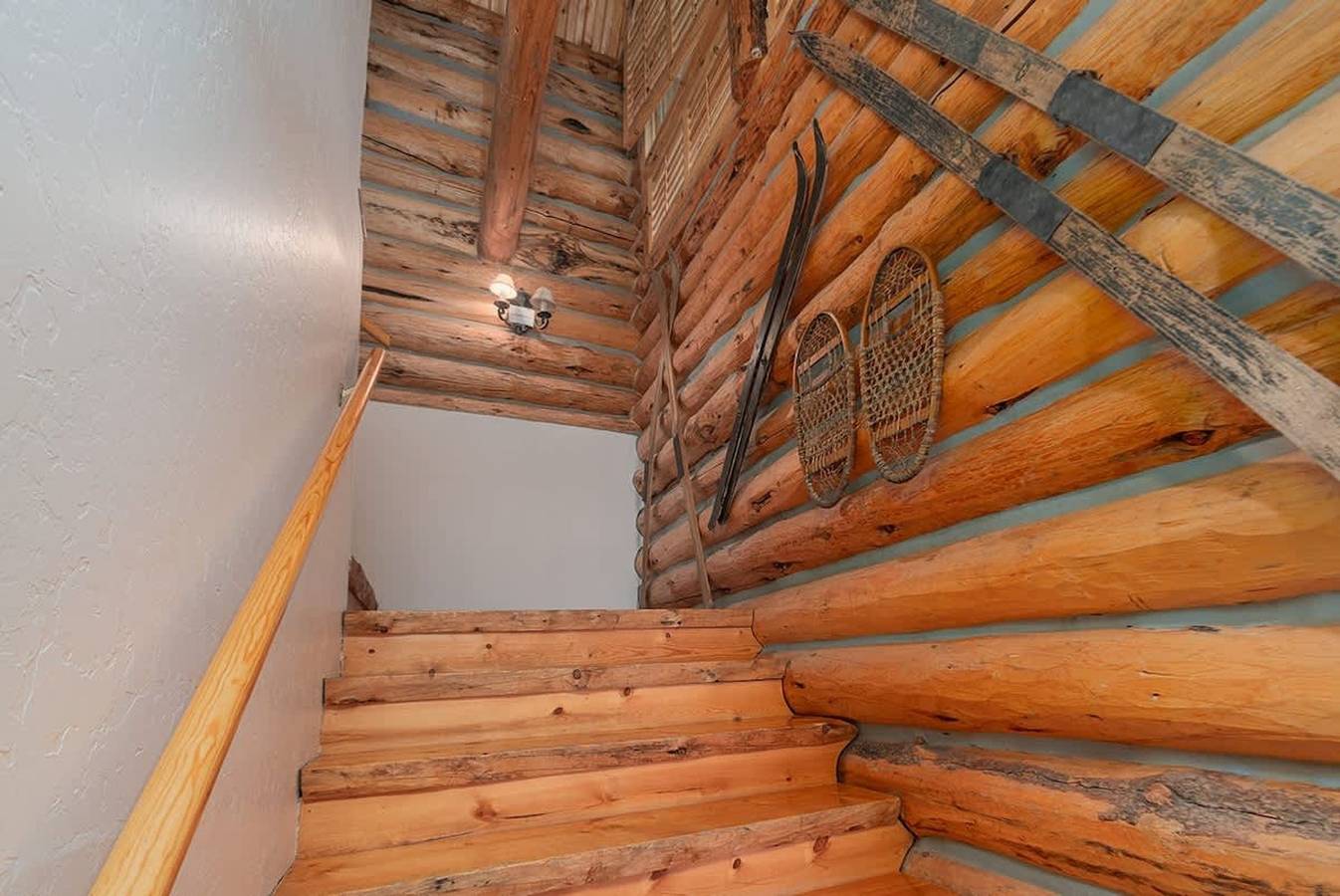 Absolutely amazing slopeside mountain lodge with spa in Mountain Village, Telluride Ski Resort