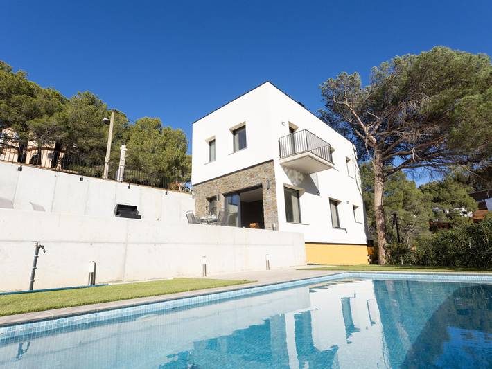 Villa pour 6 personnes, avec terrasse ainsi que jardin et piscine à Tamariu - 3