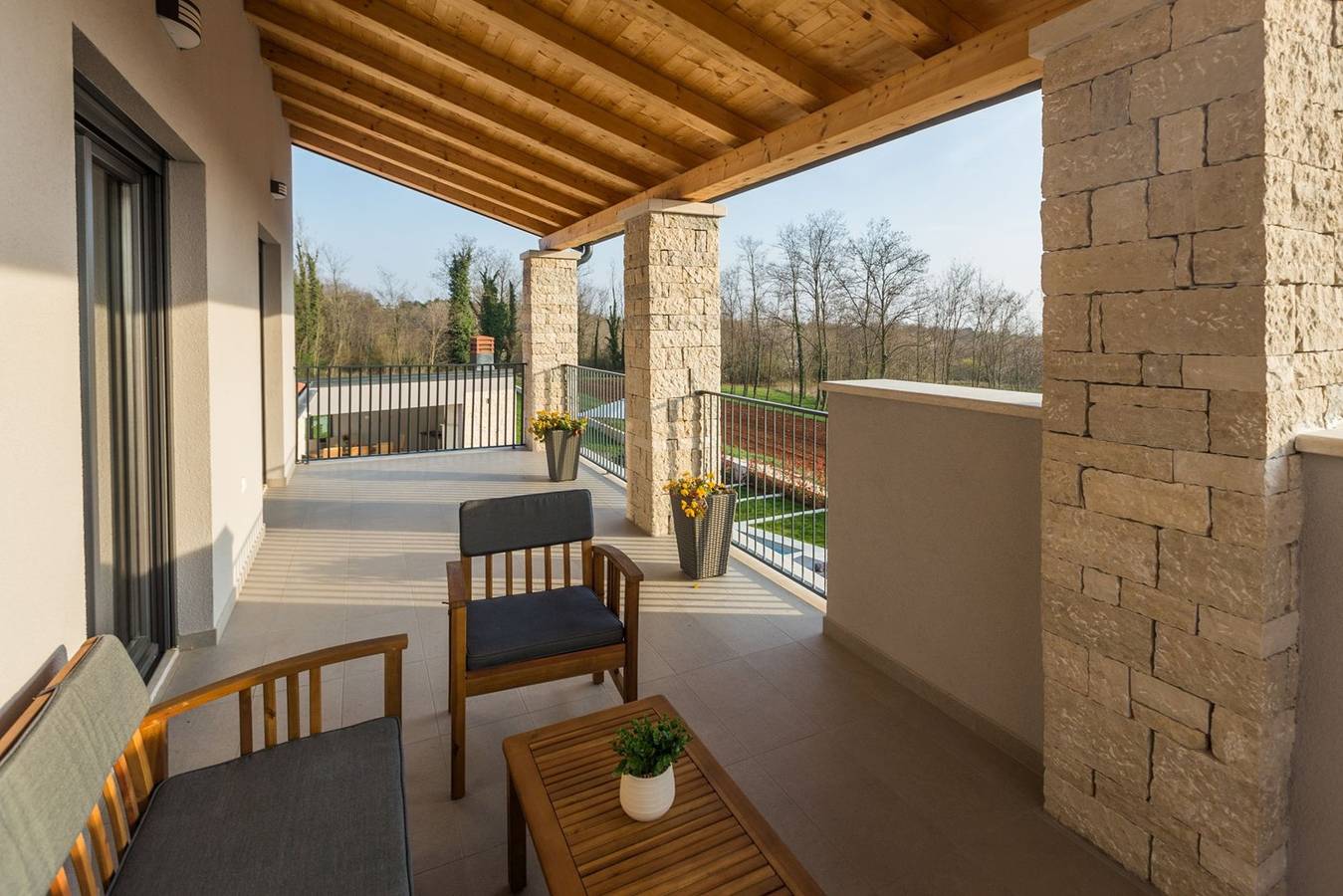 Villa Harmony mit Pool, Sauna und Whirlpool in Sveti Lovreč Pazenatički, Zentralistrien