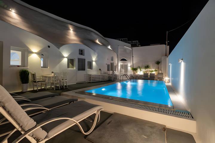 Apartamento entero, Apartamento 'Grand Suite Twin' con Wi-Fi y aire acondicionado in Santorini