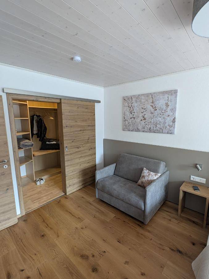 Ganze Wohnung, Schwarzer Adler - Ferienwohnung Storchennest in Ipsheim, Steigerwald